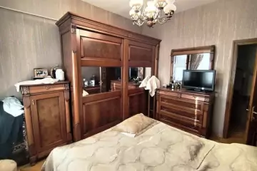 Satılır Köhnə Tikili İzmir Parkı