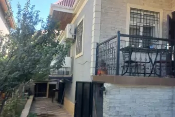Satılır Həyət Evi Hökməlidə