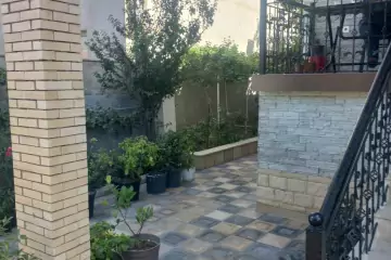 Satılır Həyət Evi Hökməlidə