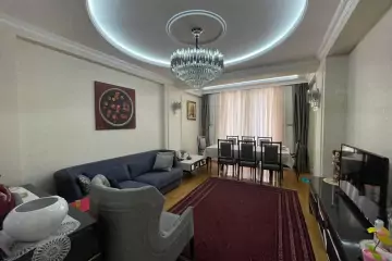 Satılır Yeni Tikili şərq Bazarında