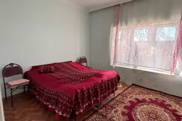 Satılır Bağ Evi Qalada