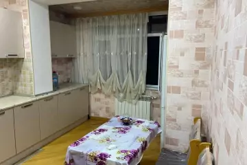 Satılır Köhnə Tikili 8-ci Mikrorayonda