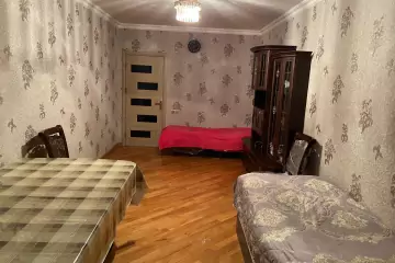 Satılır Köhnə Tikili 8-ci Mikrorayonda
