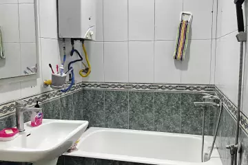Satılır Köhnə Tikili 9-cu Mikrorayonda