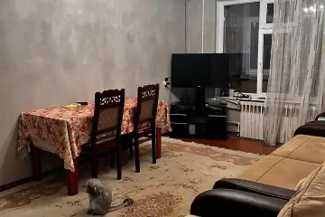 Satılır Köhnə Tikili 9-cu Mikrorayonda