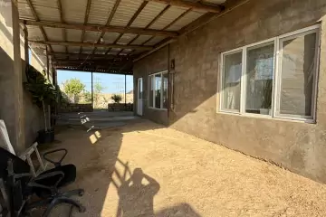 Satılır Bağ Evi Qalada
