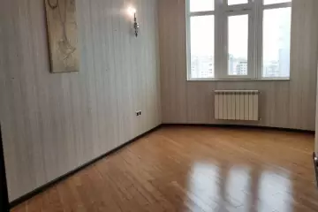 Satılır Yeni Tikili Nəsimi Bazarında