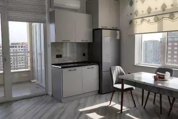 Aylıq Kirayə Yeni Tikili Gənclik Mallda