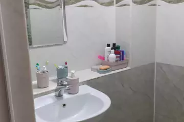 Aylıq Kirayə Köhnə Tikili Univermaqda