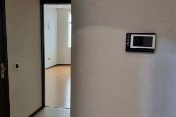 Satılır Yeni Tikili Nəsimi Bazarında