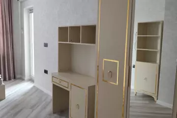 Aylıq Kirayə Yeni Tikili Gənclik Mallda
