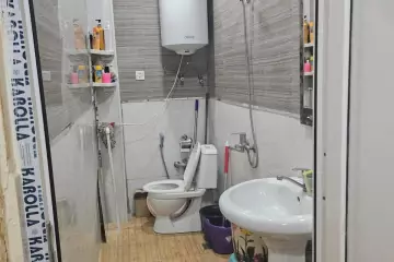 Satılır Yeni Tikili Binəqədidə