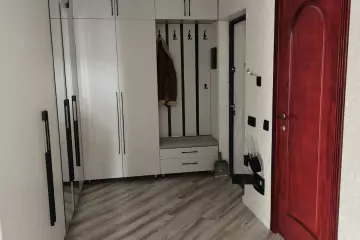 Aylıq Kirayə Yeni Tikili Gənclik Mallda
