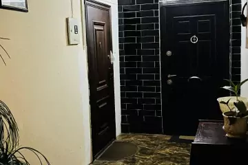 Satılır Yeni Tikili 8-ci Kilometrdə