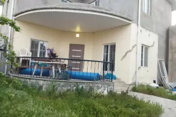 Aylıq Kirayə Həyət Evi Xırdalan şəhərində