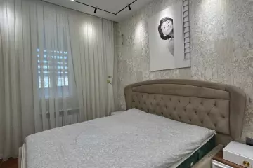 Satılır Yeni Tikili 1-ci Mikrorayonda 