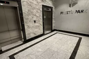 Satılır Yeni Tikili Tbilisi Prospektida
