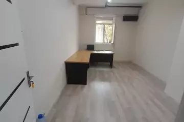 Aylıq Kirayə Ofis 8-ci Mikrorayonda