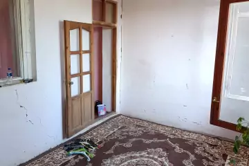 Satılır Həyət Evi Lökbatanda