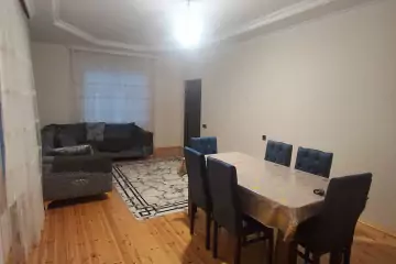 Satılır Həyət Evi Binədə