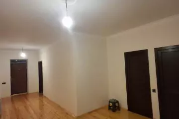 Satılır Həyət Evi Binədə