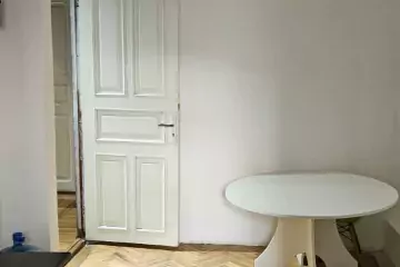 Aylıq Kirayə Obyekt Beşmərtəbədə