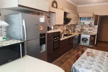 Aylıq Kirayə Yeni Tikili 28 May Metrosu ətrafında