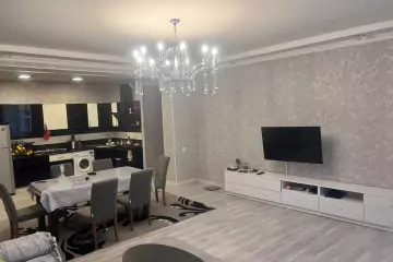 Aylıq Kirayə Yeni Tikili şərq Bazarında 