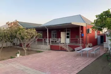 Satılır Həyət Evi Buzovnada