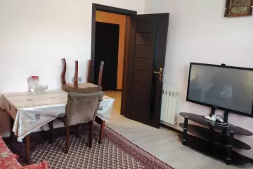 Satılır Yeni Tikili Binədə