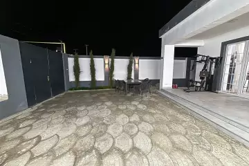 Satılır Həyət Evi Qobuda