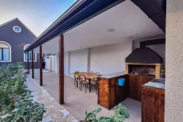 Satılır Bağ Evi Buzovnada