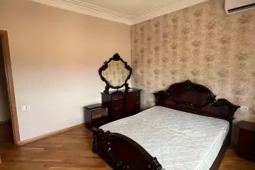 Aylıq Kirayə Həyət Evi Badamdarda
