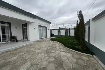 Satılır Həyət Evi Qobuda