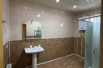 Aylıq Kirayə Həyət Evi Badamdarda