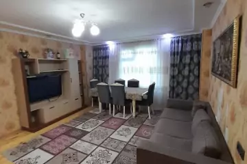 Satılır Həyət Evi Fəhlə Prospekti - Rabocidə