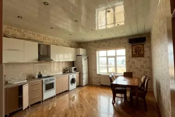 Aylıq Kirayə Həyət Evi Badamdarda