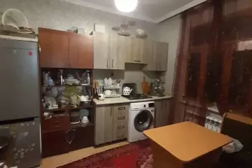 Satılır Həyət Evi Fəhlə Prospekti - Rabocidə