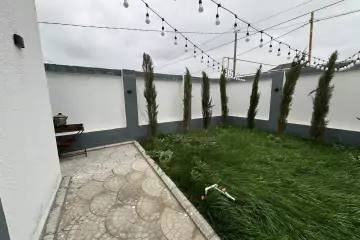 Satılır Həyət Evi Qobuda