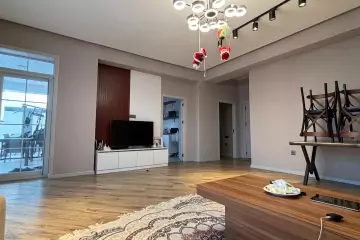 Satılır Həyət Evi Qobuda