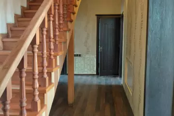 Aylıq Kirayə Köhnə Tikili Elmler Akademiyasıda