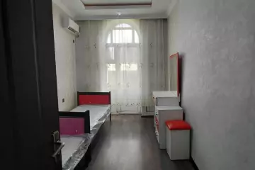 Aylıq Kirayə Köhnə Tikili Elmler Akademiyasıda