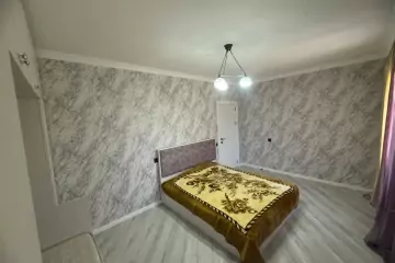 Satılır Bağ Evi şüvəlanda