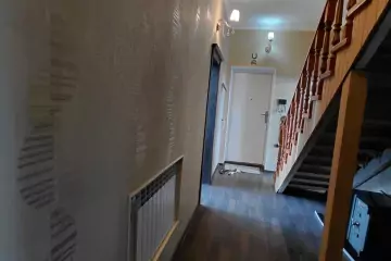 Aylıq Kirayə Köhnə Tikili Elmler Akademiyasıda