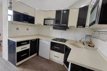 Aylıq Kirayə Köhnə Tikili Elmler Akademiyasıda