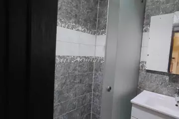 Aylıq Kirayə Köhnə Tikili Elmler Akademiyasıda