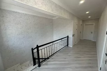 Satılır Bağ Evi şüvəlanda