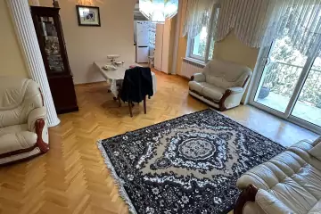 Aylıq Kirayə Köhnə Tikili Elmler Akademiyasıda