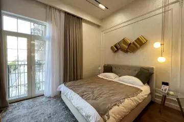 Satılır Yeni Tikili Ağ şəhər Kompleksində