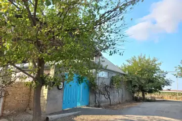 Satılır Həyət Evi Təzəkəndda